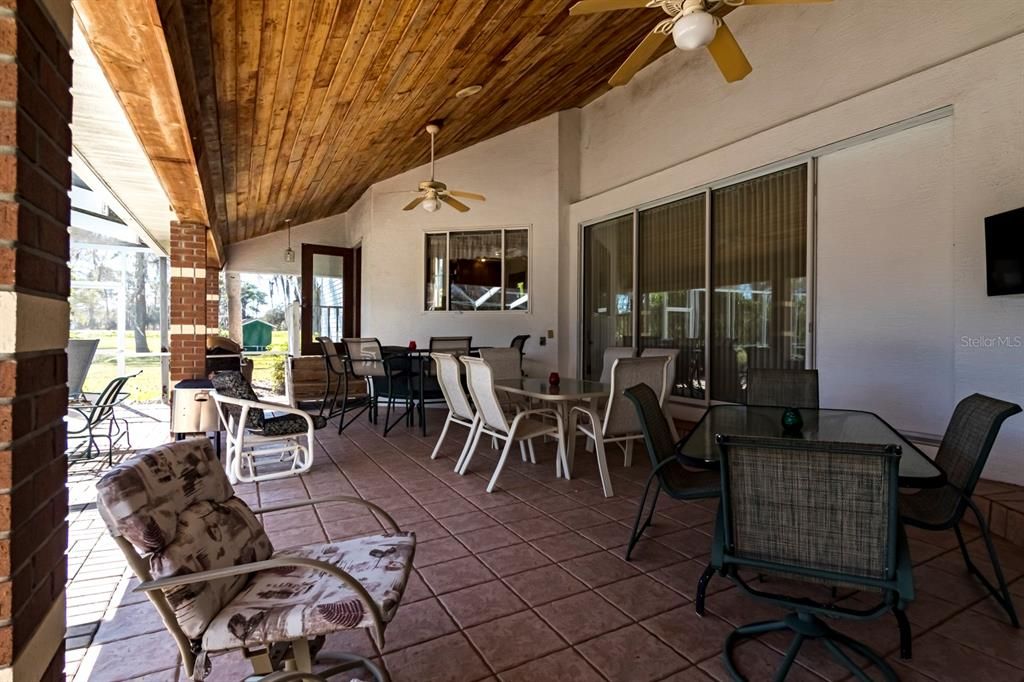 For Sale: $1,300,000 (4 beds, 4 baths, 3127 Square Feet)