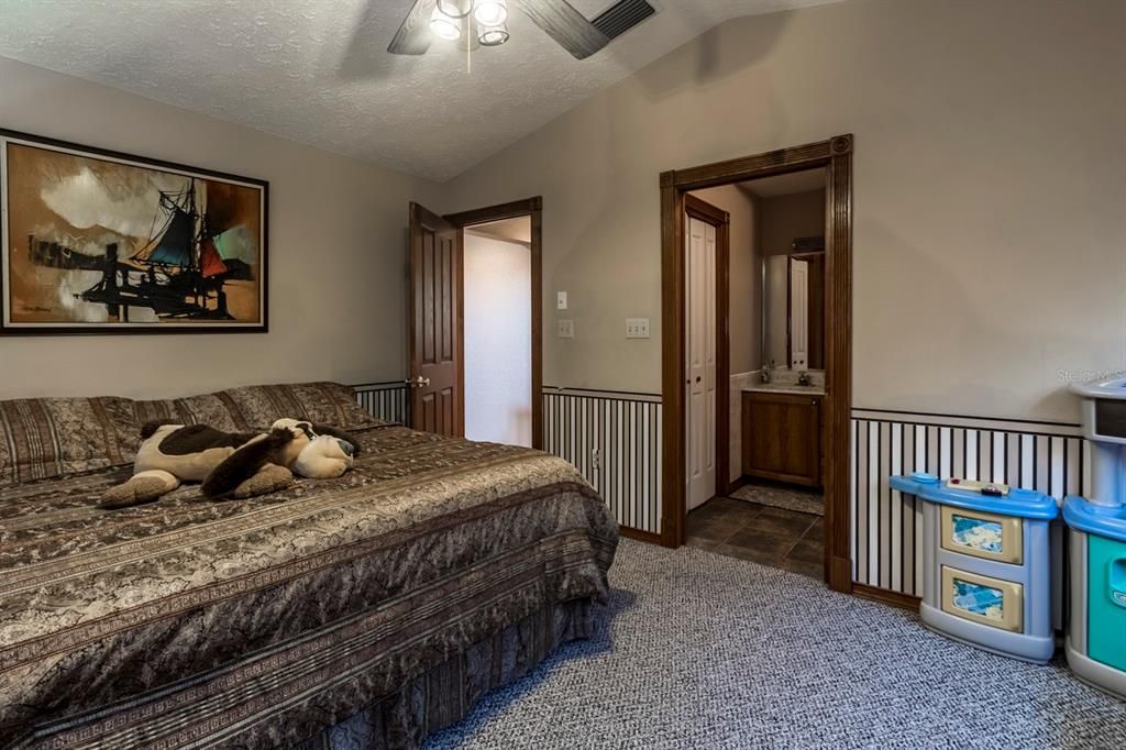 For Sale: $1,300,000 (4 beds, 4 baths, 3127 Square Feet)