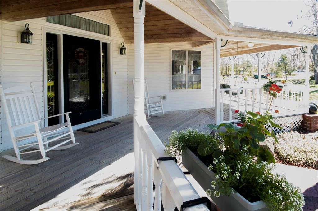 For Sale: $1,300,000 (4 beds, 4 baths, 3127 Square Feet)