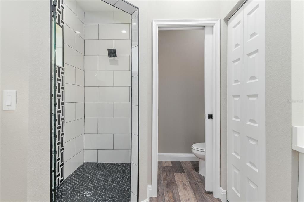 待售: $319,000 (3 贝兹, 2 浴室, 1724 平方英尺)