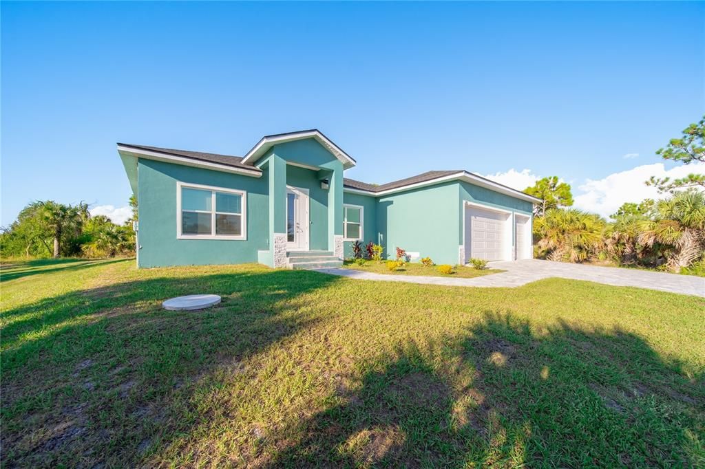 En Venta: $465,000 (3 camas, 2 baños, 1678 Pies cuadrados)