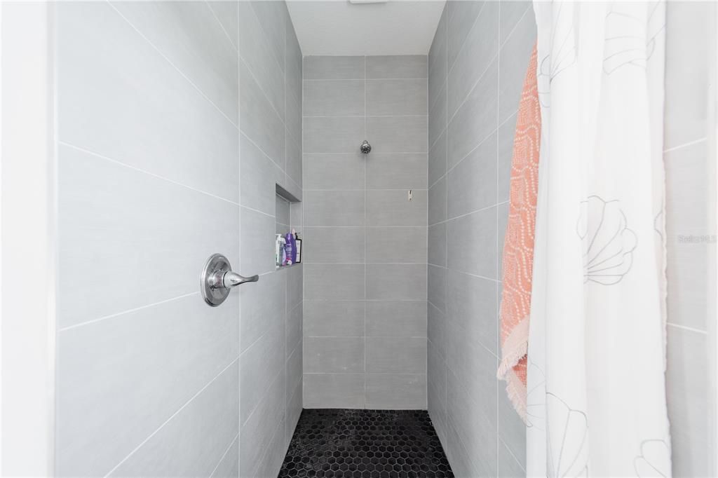 En Venta: $465,000 (3 camas, 2 baños, 1678 Pies cuadrados)