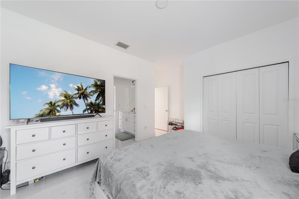 En Venta: $465,000 (3 camas, 2 baños, 1678 Pies cuadrados)