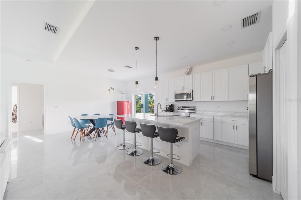 En Venta: $465,000 (3 camas, 2 baños, 1678 Pies cuadrados)