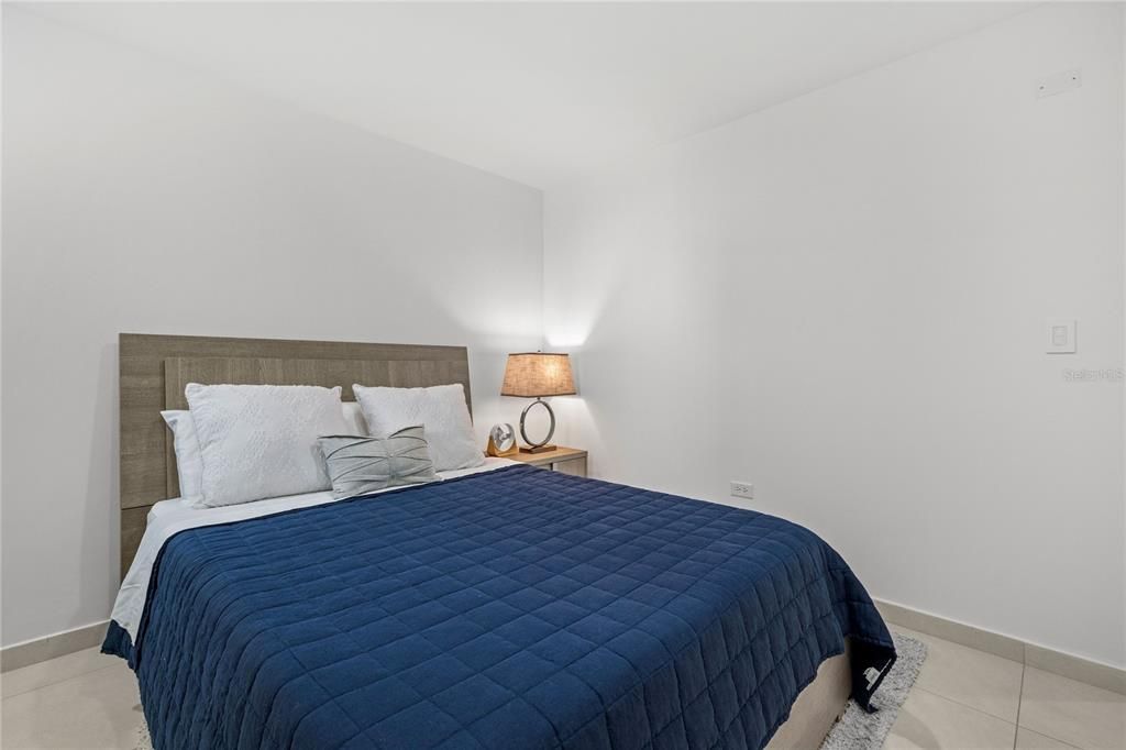 En Venta: $1,375,000 (2 camas, 2 baños, 1470 Pies cuadrados)