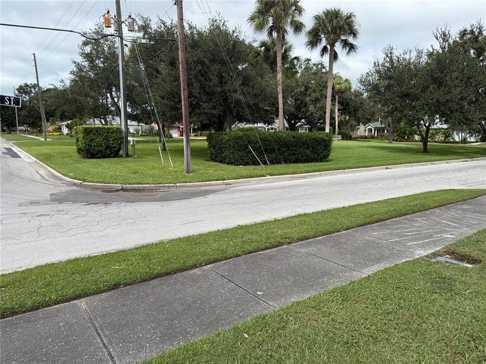 For Sale: $499,000 (0.24 acres)