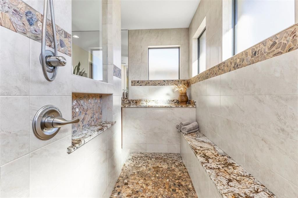 En Venta: $620,000 (3 camas, 2 baños, 1791 Pies cuadrados)