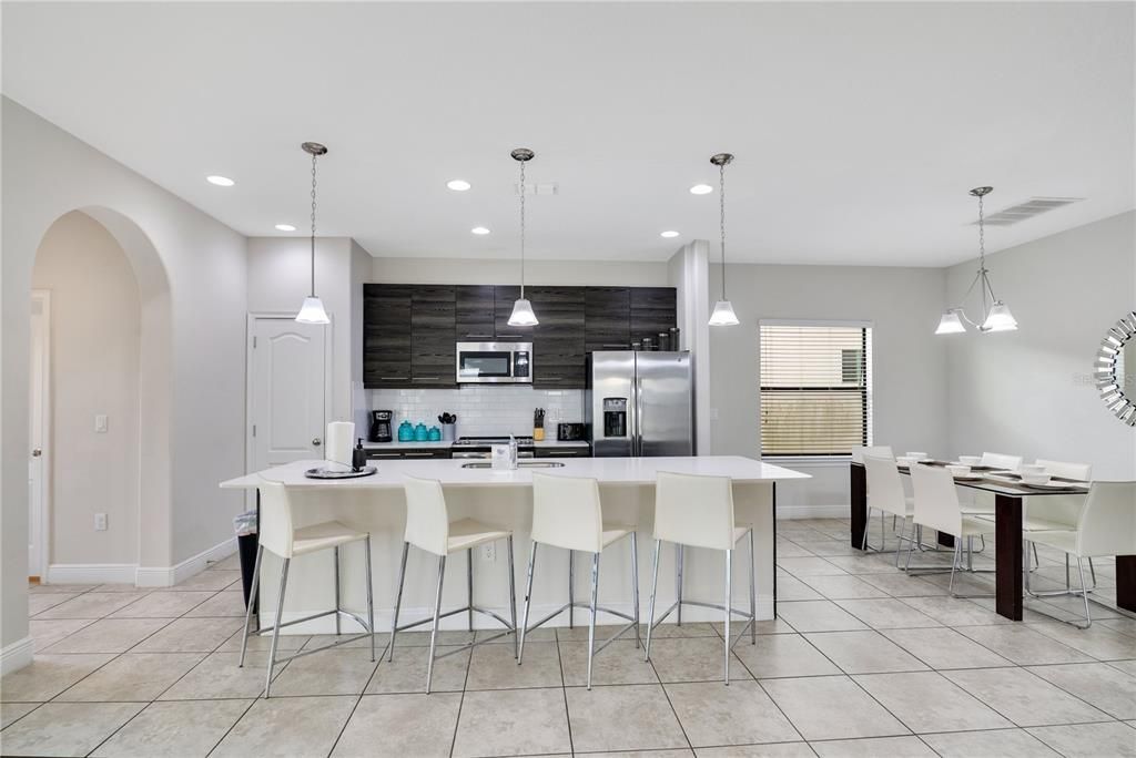 For Sale: $380,000 (4 beds, 4 baths, 2404 Square Feet)