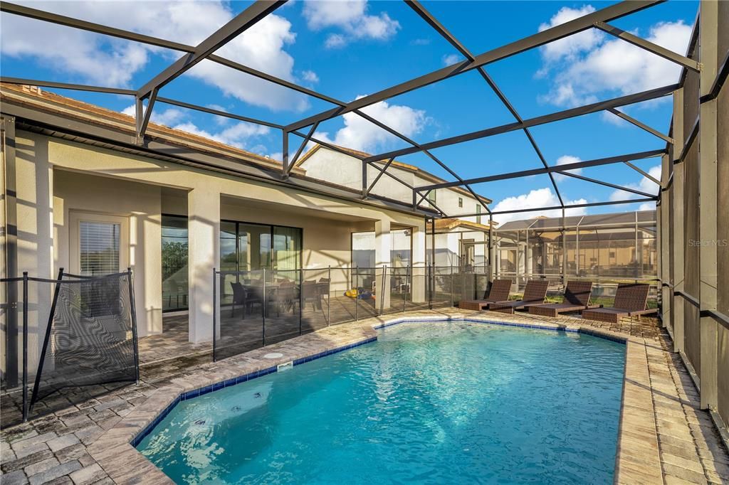 For Sale: $380,000 (4 beds, 4 baths, 2404 Square Feet)