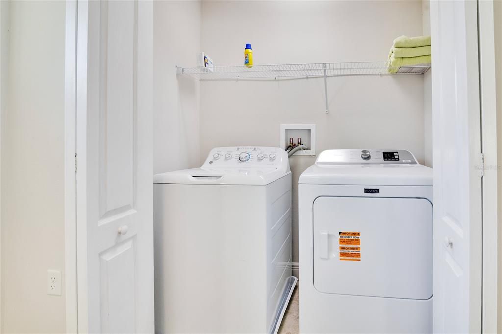 For Sale: $380,000 (4 beds, 4 baths, 2404 Square Feet)