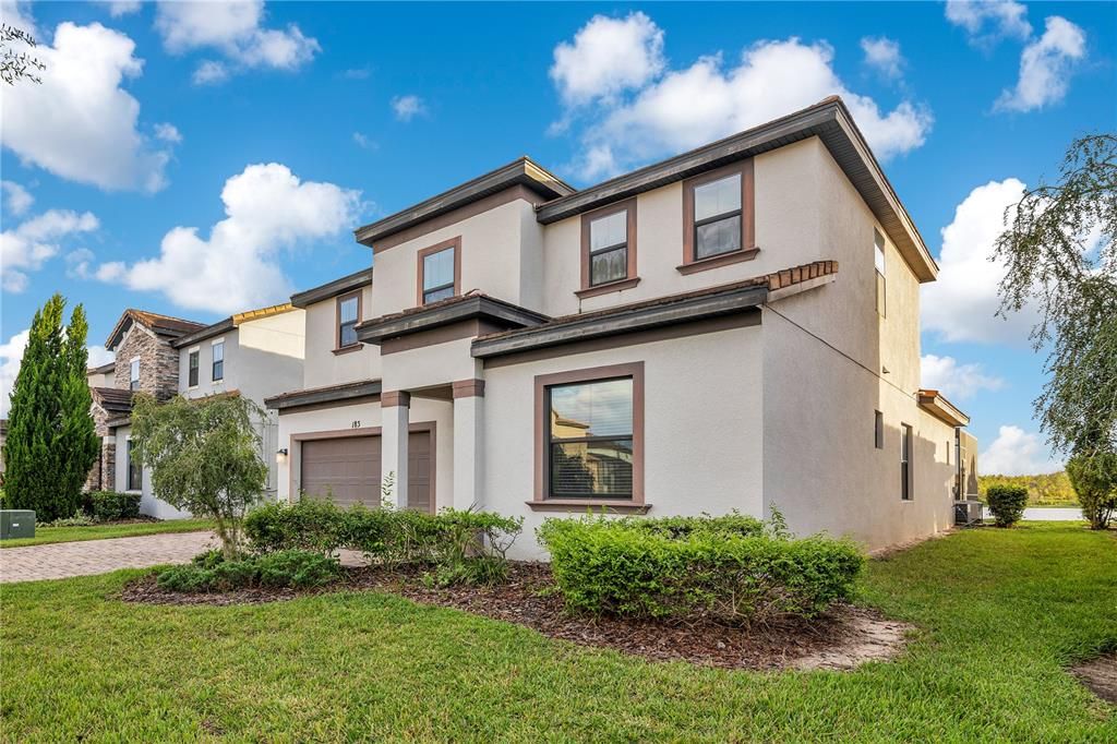 For Sale: $380,000 (4 beds, 4 baths, 2404 Square Feet)