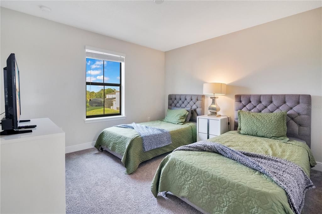 For Sale: $380,000 (4 beds, 4 baths, 2404 Square Feet)