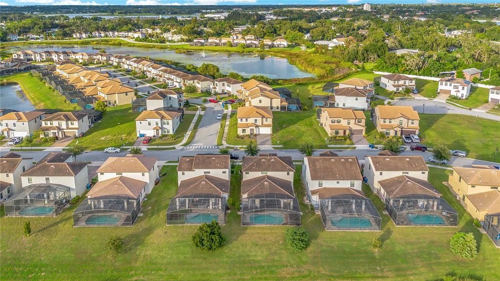 For Sale: $380,000 (4 beds, 4 baths, 2404 Square Feet)