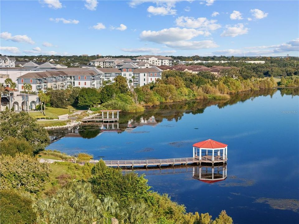 合同活跃: $1,398,000 (5 贝兹, 4 浴室, 3216 平方英尺)