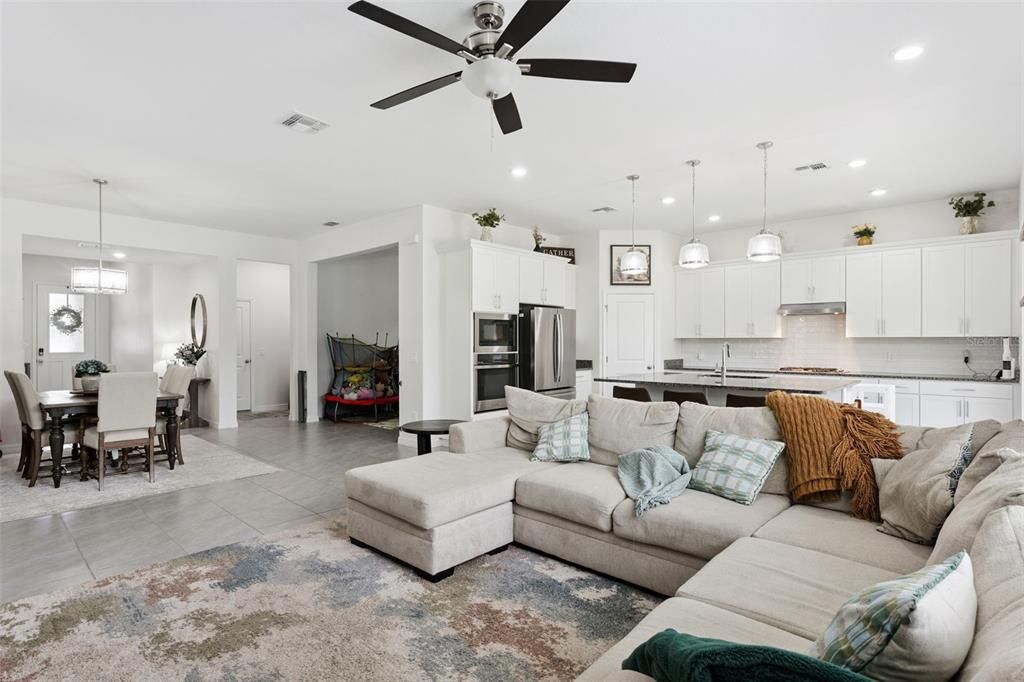 На продажу: $494,900 (4 спален, 2 ванн, 2873 Квадратных фут)