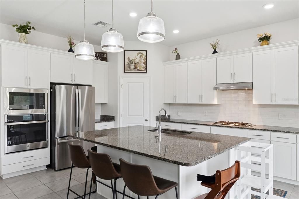 На продажу: $494,900 (4 спален, 2 ванн, 2873 Квадратных фут)