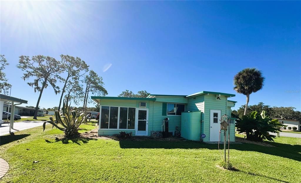 合同活跃: $114,900 (2 贝兹, 2 浴室, 1152 平方英尺)