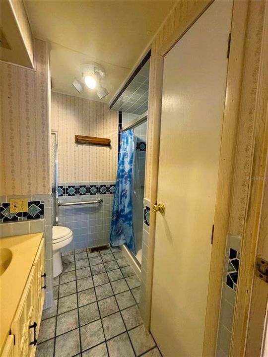 合同活跃: $114,900 (2 贝兹, 2 浴室, 1152 平方英尺)