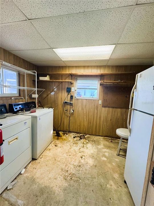 合同活跃: $114,900 (2 贝兹, 2 浴室, 1152 平方英尺)