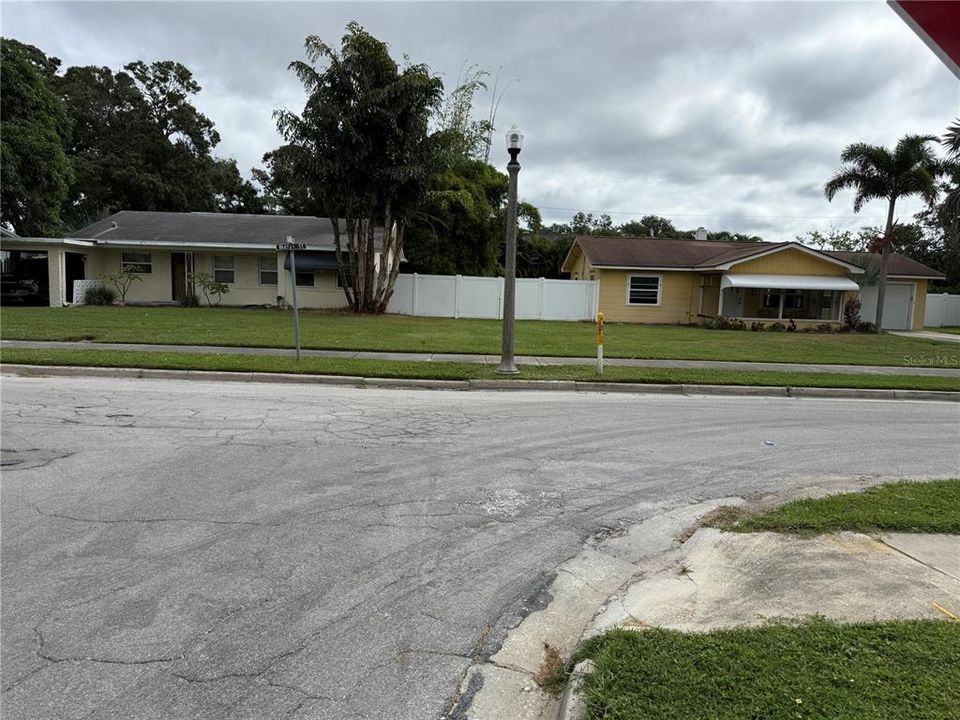 En Venta: $499,000 (0.23 acres)