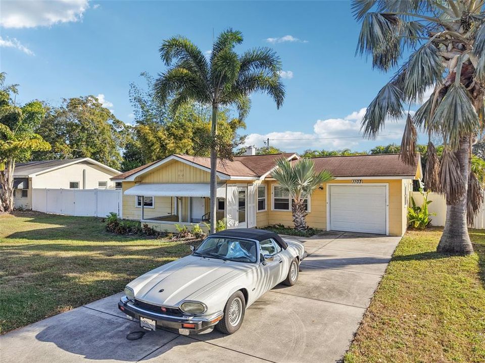 For Sale: $499,000 (0.23 acres)