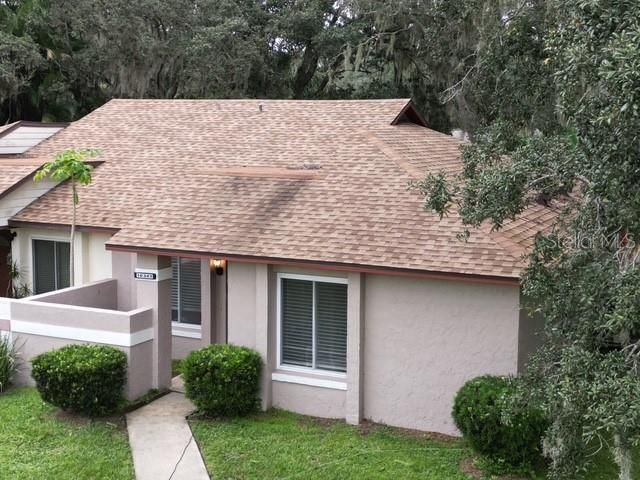 Active With Contract: $272,000 (2 beds, 2 baths, 936 Square Feet)