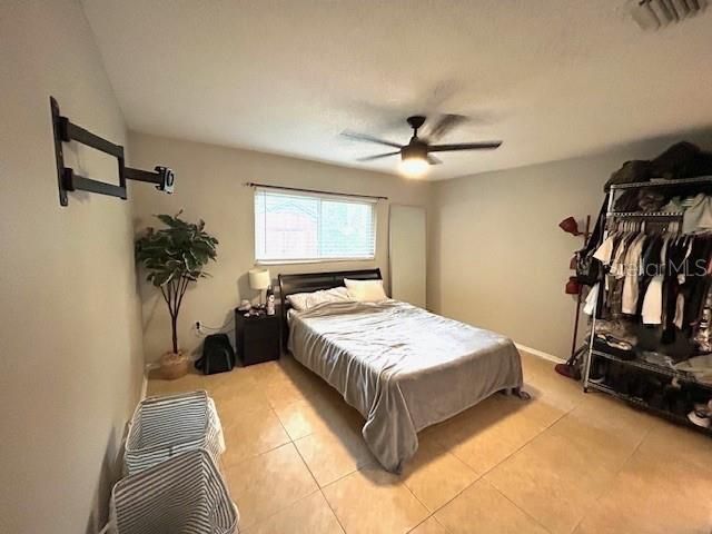 Active With Contract: $272,000 (2 beds, 2 baths, 936 Square Feet)