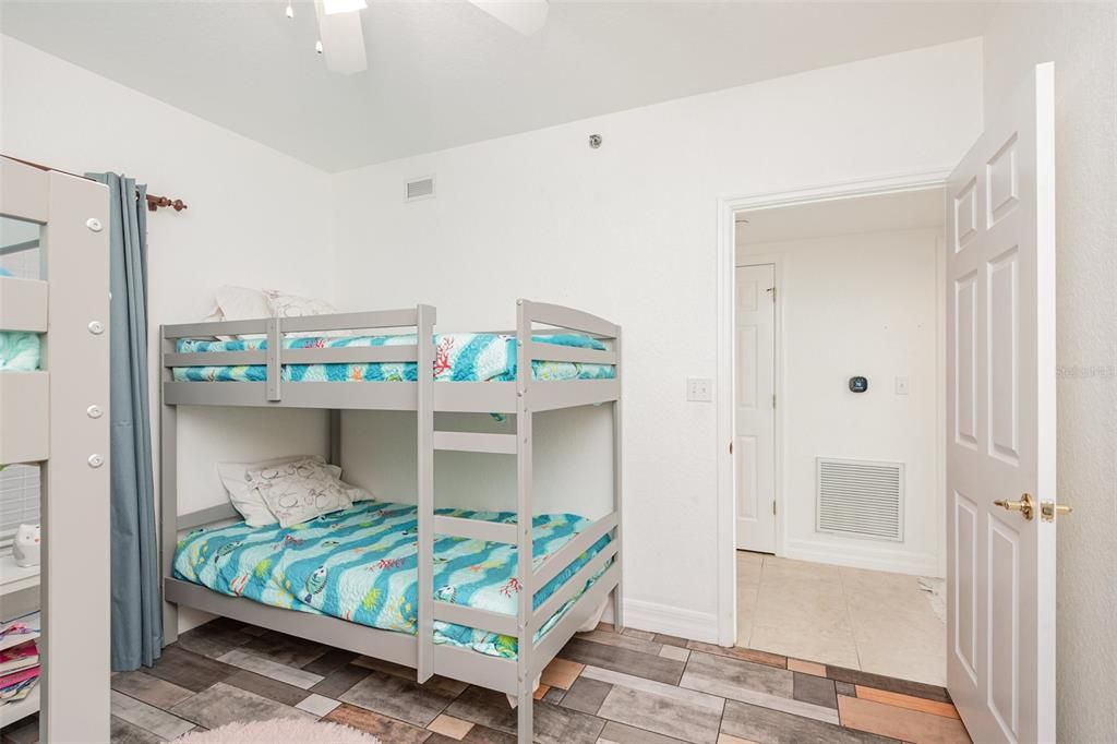 待售: $460,000 (3 贝兹, 2 浴室, 1601 平方英尺)