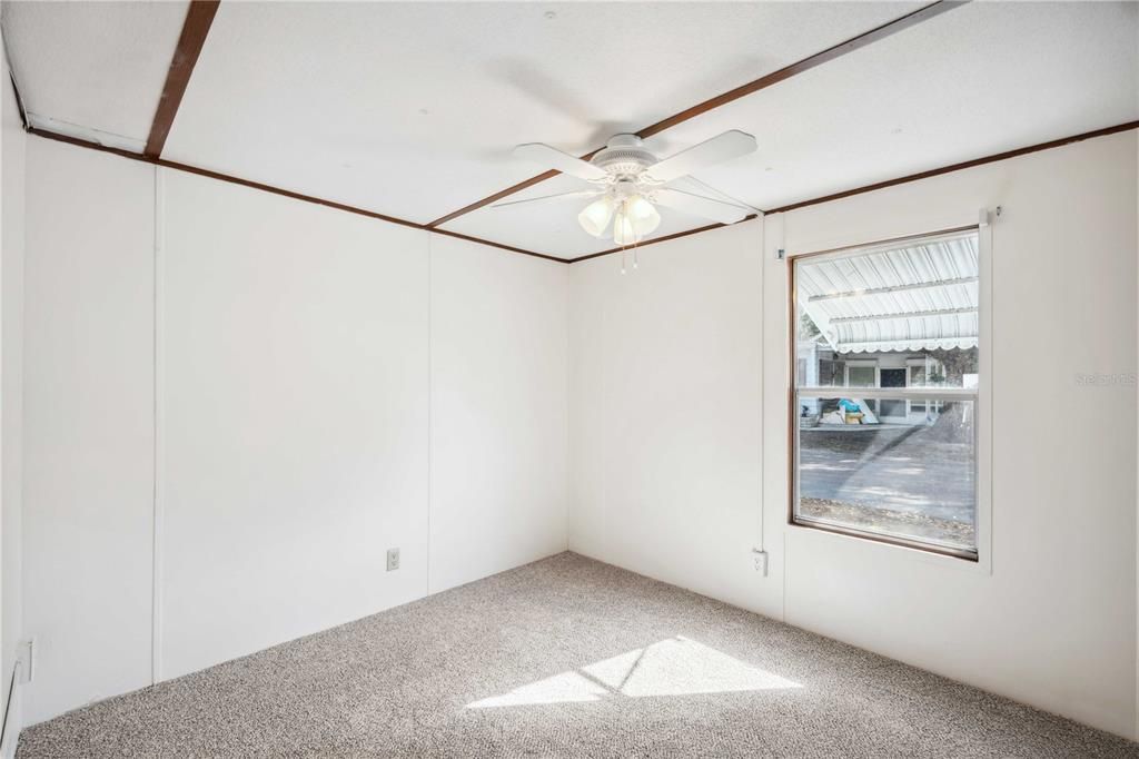 На продажу: $124,500 (2 спален, 2 ванн, 976 Квадратных фут)