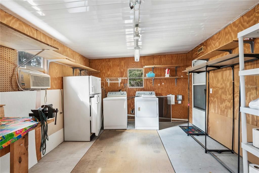 На продажу: $124,500 (2 спален, 2 ванн, 976 Квадратных фут)