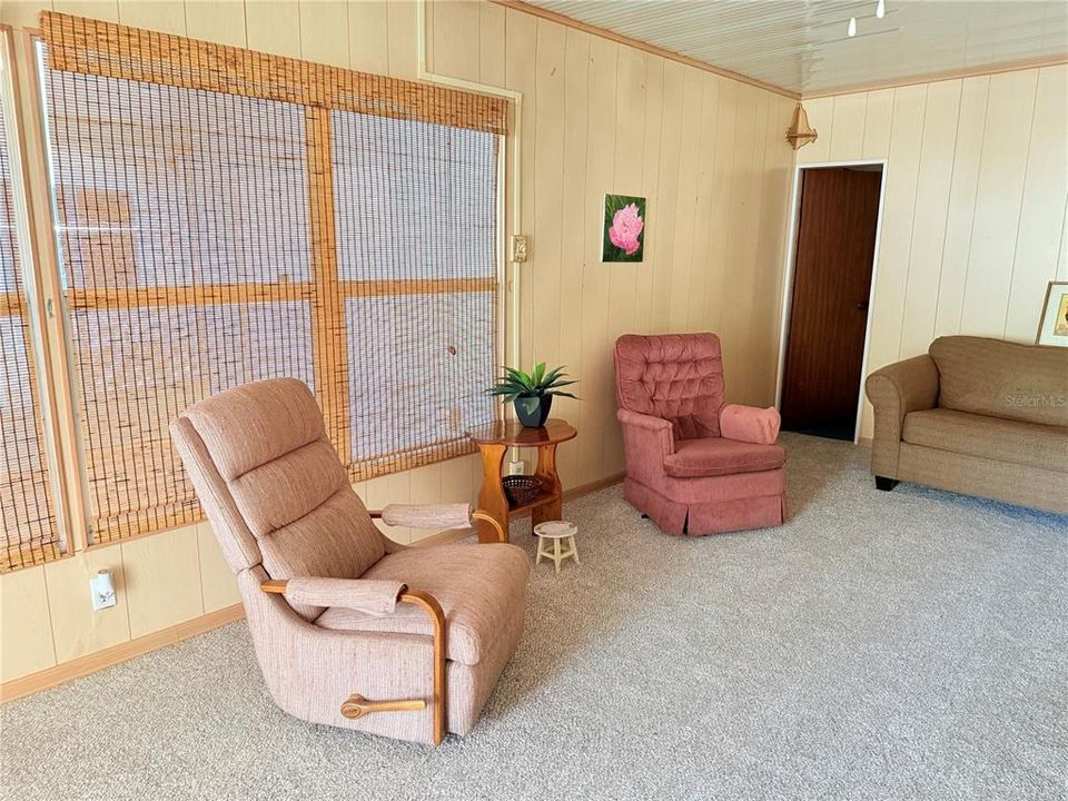 На продажу: $124,500 (2 спален, 2 ванн, 976 Квадратных фут)