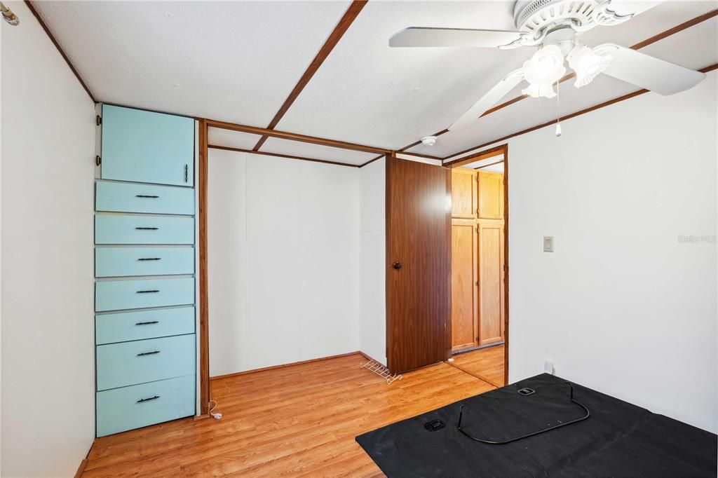 На продажу: $124,500 (2 спален, 2 ванн, 976 Квадратных фут)