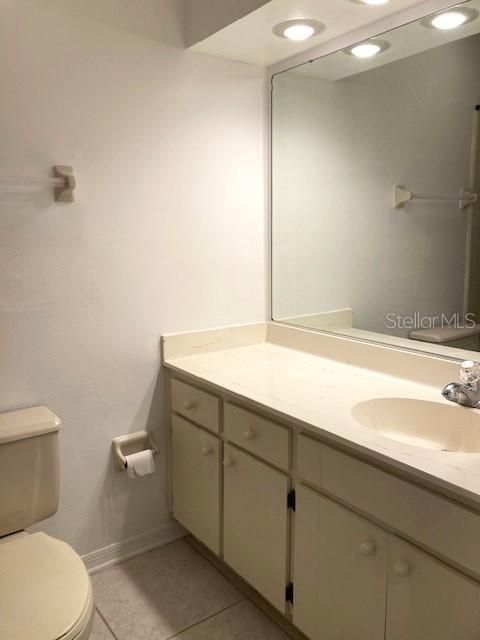 For Rent: $1,900 (2 beds, 2 baths, 1308 Square Feet)