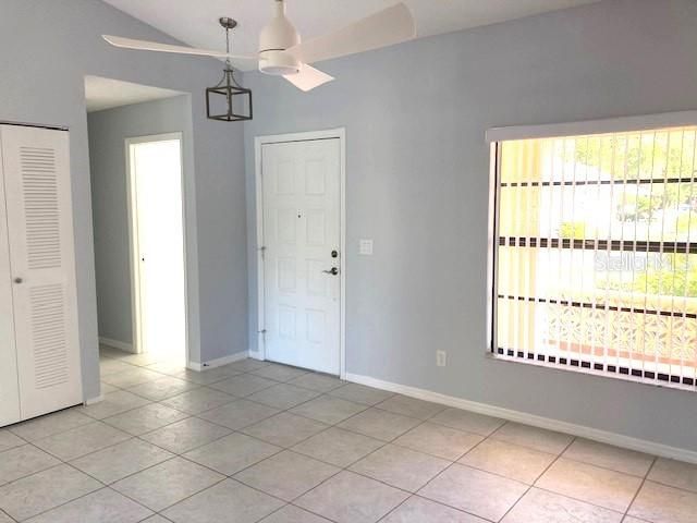 For Rent: $1,900 (2 beds, 2 baths, 1308 Square Feet)