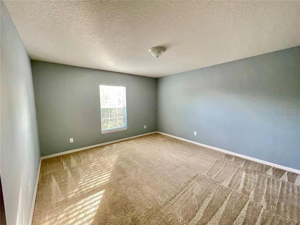 For Rent: $1,990 (3 beds, 2 baths, 1582 Square Feet)