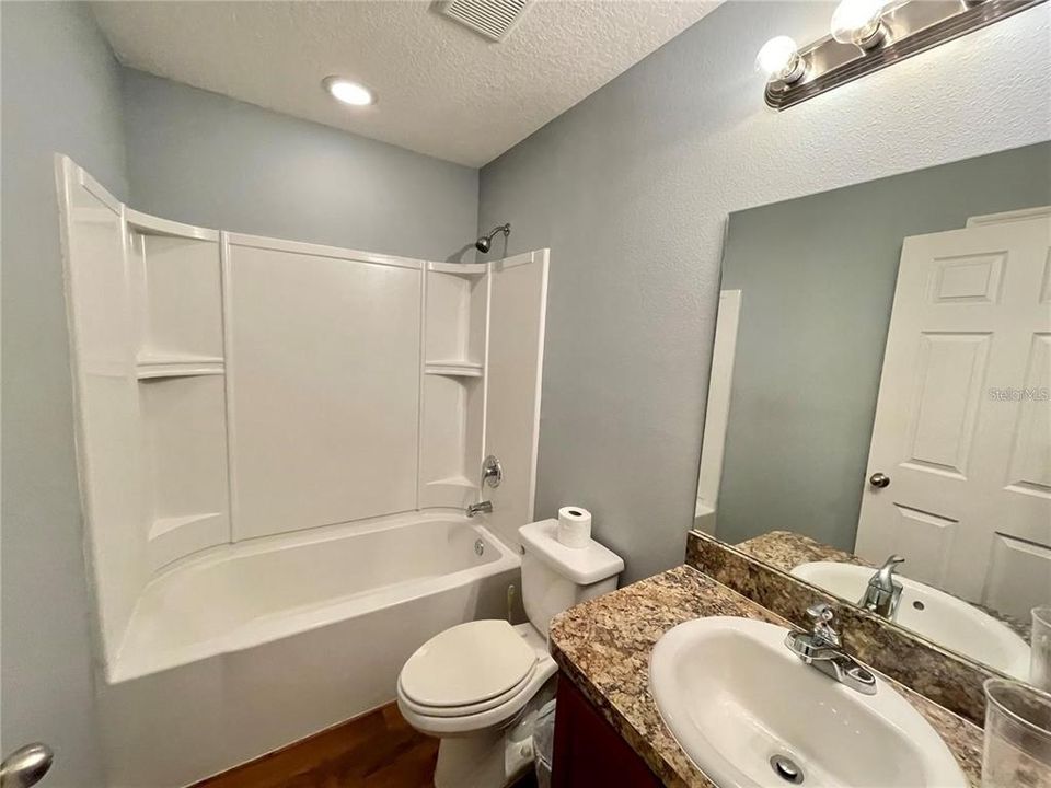 For Rent: $1,990 (3 beds, 2 baths, 1582 Square Feet)