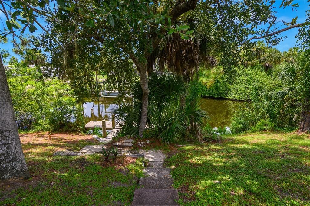 合同活跃: $399,000 (3 贝兹, 2 浴室, 1495 平方英尺)