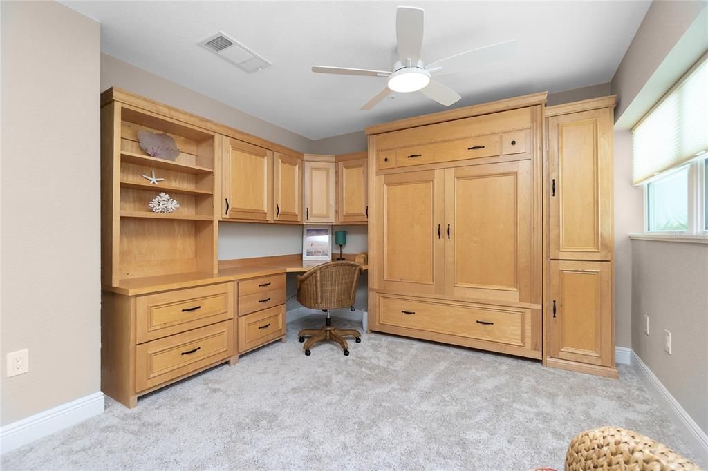 Active With Contract: $499,900 (2 beds, 2 baths, 1357 Square Feet)