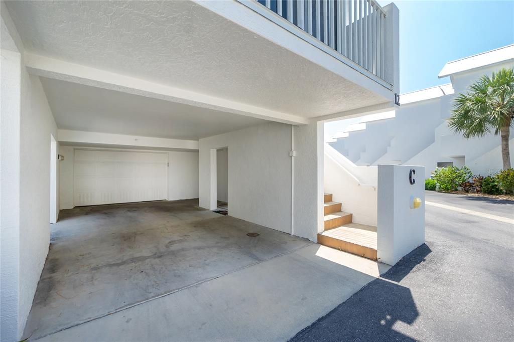 Active With Contract: $499,900 (2 beds, 2 baths, 1357 Square Feet)