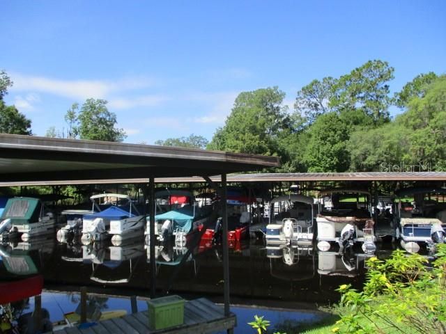 На продажу: $250,000 (2 спален, 2 ванн, 1456 Квадратных фут)