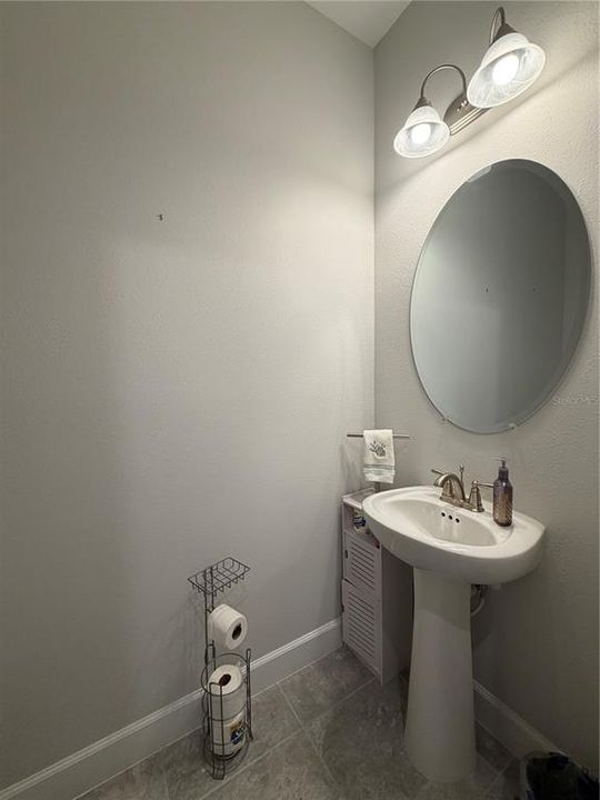 For Rent: $3,800 (2 beds, 2 baths, 2100 Square Feet)