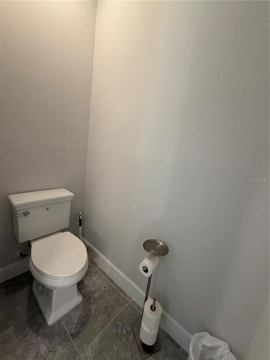 For Rent: $3,800 (2 beds, 2 baths, 2100 Square Feet)