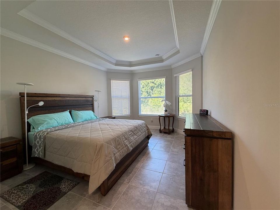 For Rent: $3,800 (2 beds, 2 baths, 2100 Square Feet)