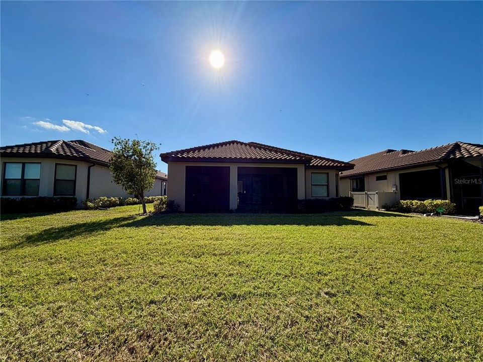 For Rent: $3,800 (2 beds, 2 baths, 2100 Square Feet)