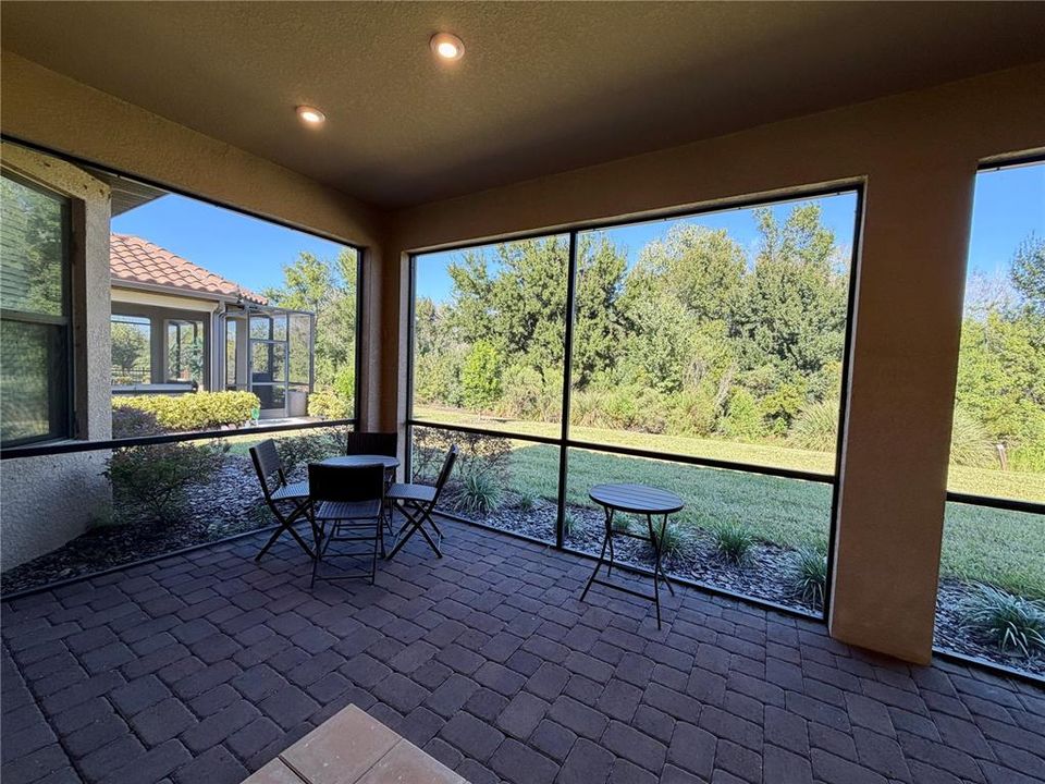 For Rent: $3,800 (2 beds, 2 baths, 2100 Square Feet)