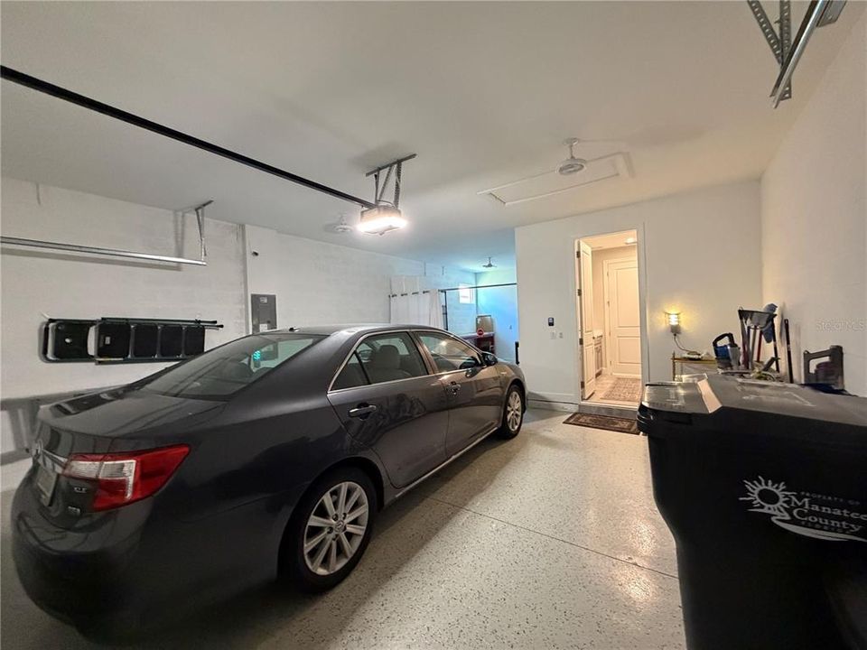 For Rent: $3,800 (2 beds, 2 baths, 2100 Square Feet)