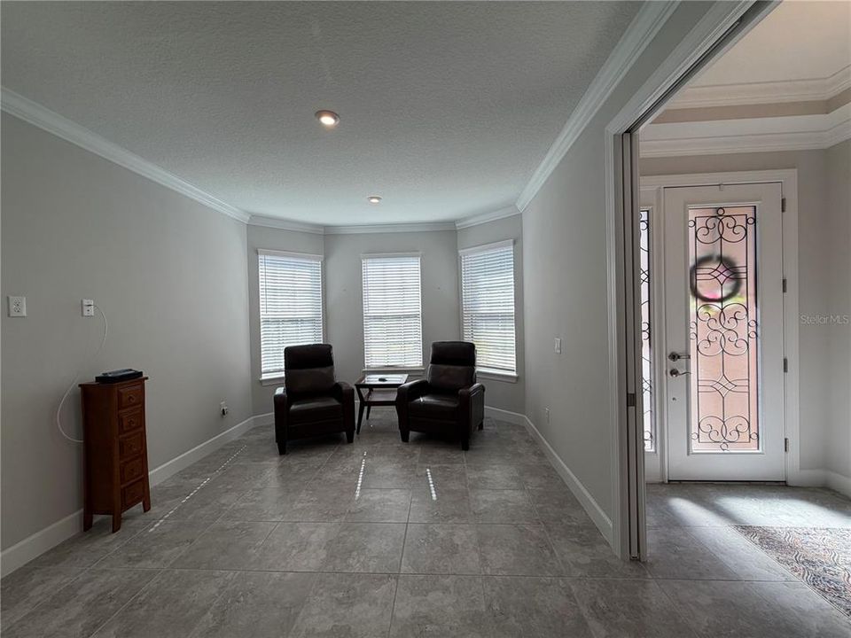 For Rent: $3,800 (2 beds, 2 baths, 2100 Square Feet)