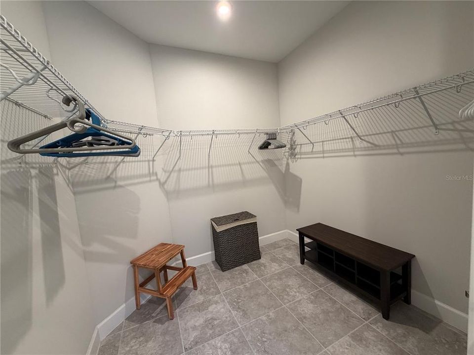 For Rent: $3,800 (2 beds, 2 baths, 2100 Square Feet)