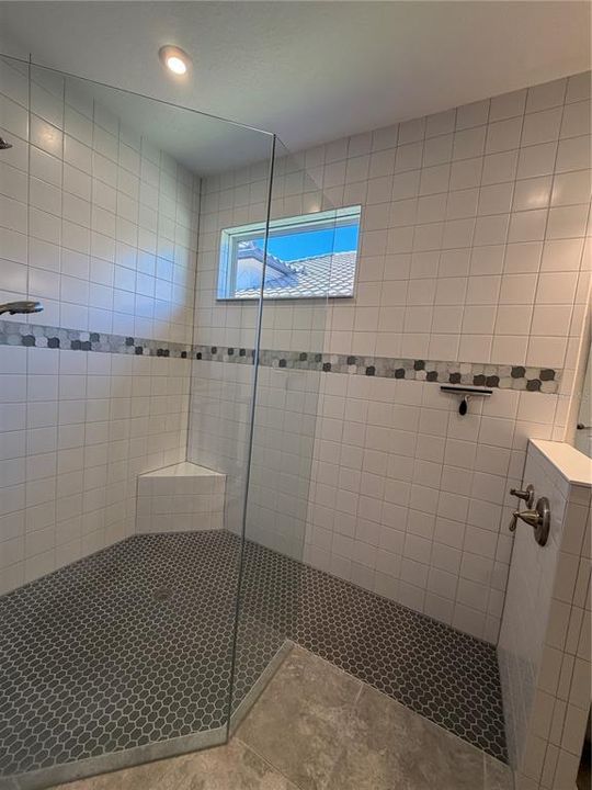 For Rent: $3,800 (2 beds, 2 baths, 2100 Square Feet)