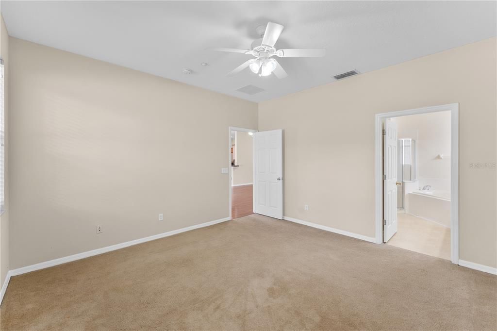 For Rent: $2,700 (3 beds, 2 baths, 1565 Square Feet)